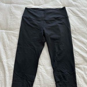 Victoria Secret Sport Capri Leggings w/Cheetah lace trim at bottom